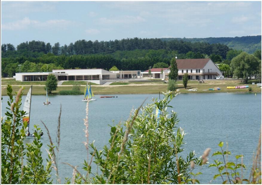 MOISSON-LAVACOURT — Base nautique des Boucles de Seine